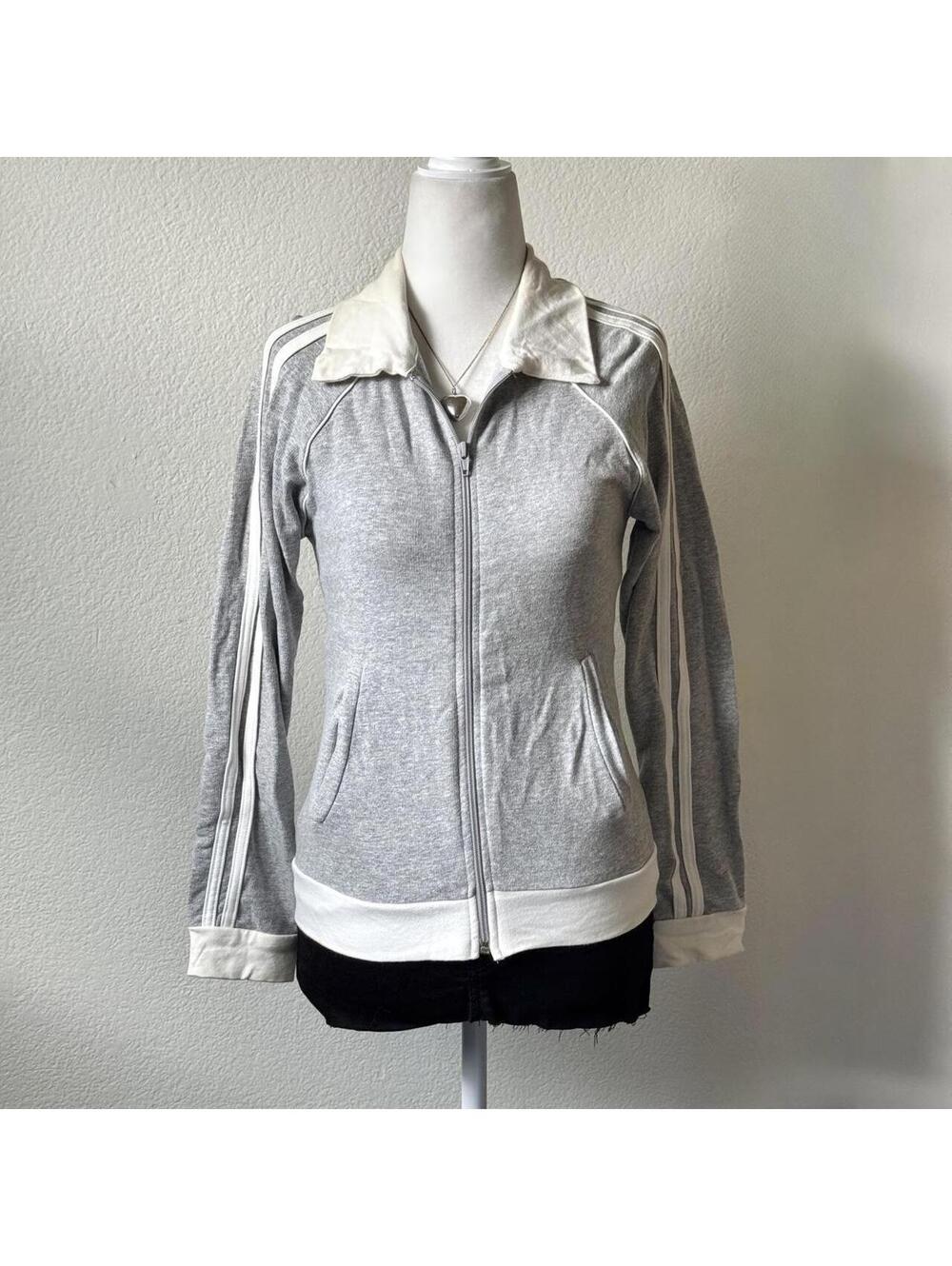 ੈ✩‧₊˚y2k activewear sportswear grey & white striped zip up jacket